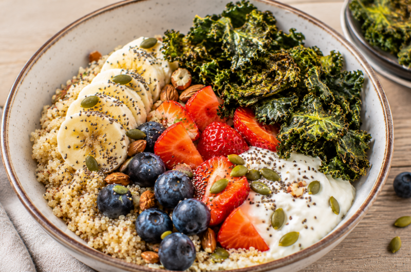 Quinoa Breakfast Bowl with Crispy Kale Chips