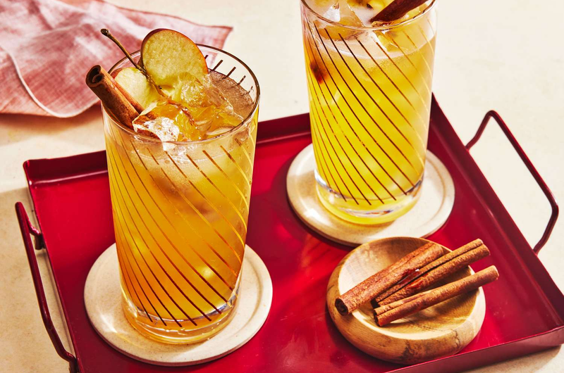 Spiced Apple Cider Cocktail